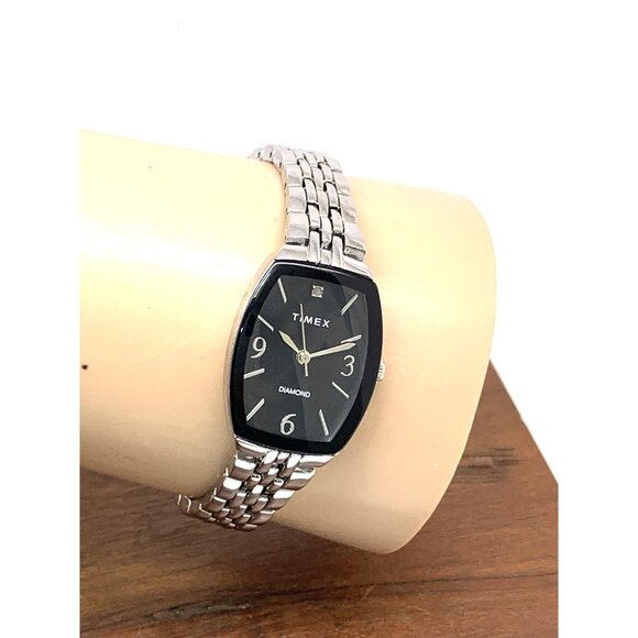 Timex Women's Watch TW2T50000 Quartz Diamond Silver Dial Rectangle Steel 21mm - Picture 10 of 13